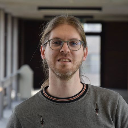 Speaker: Nickey Van den Bulck